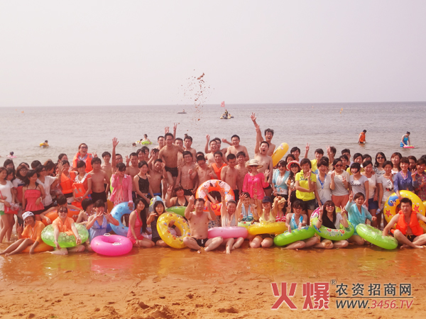 2012威海之旅-海邊合影留念